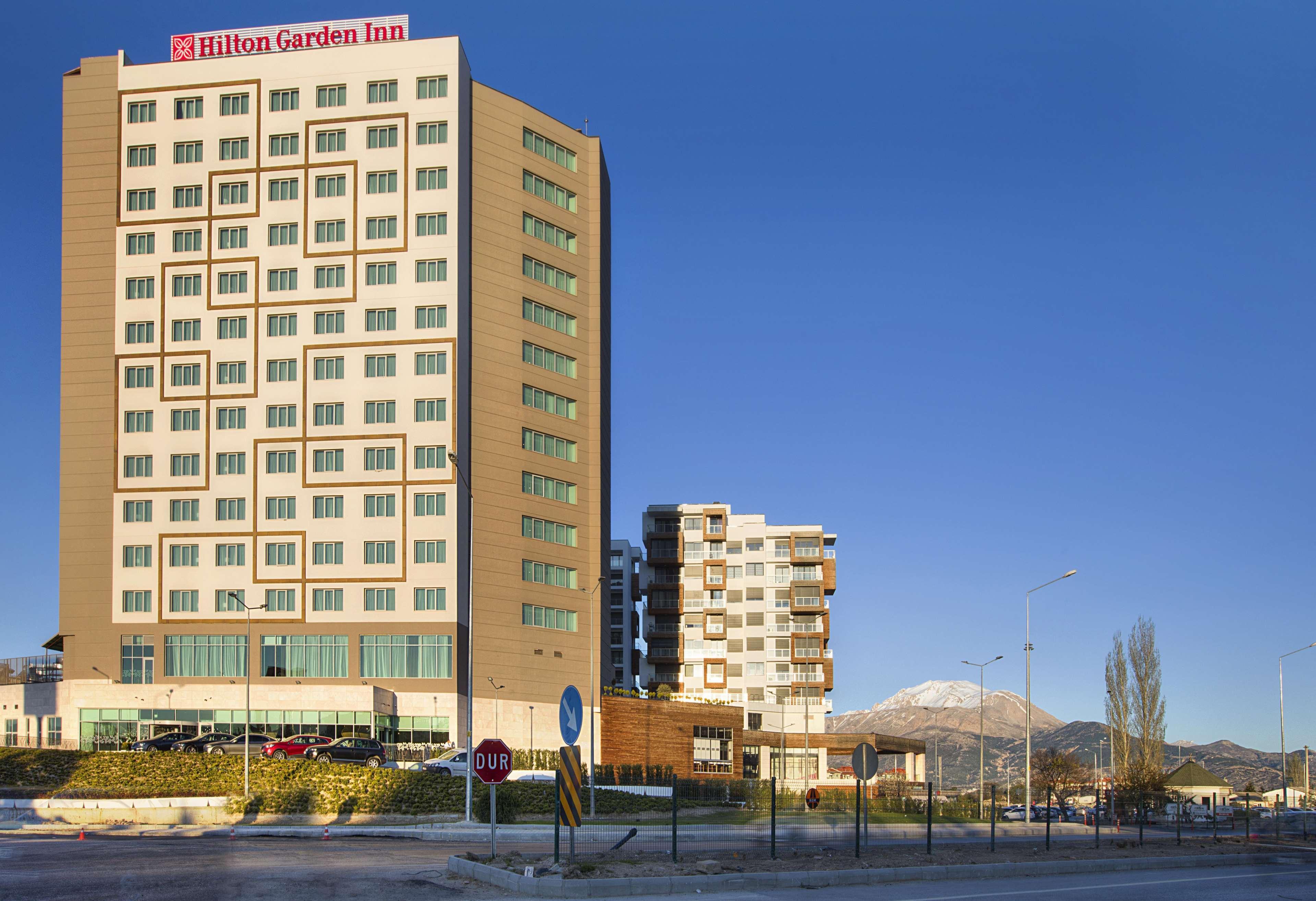 Hilton Garden Inn Испарта Экстерьер фото