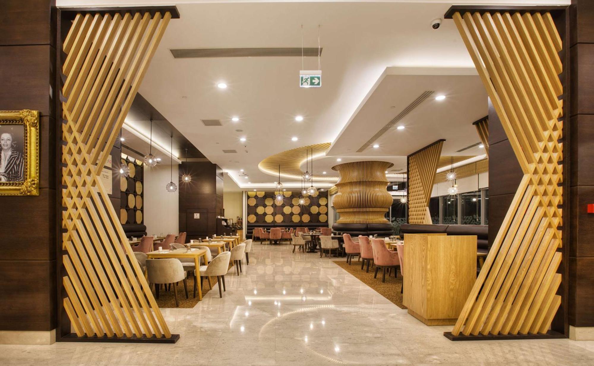 Hilton Garden Inn Испарта Экстерьер фото