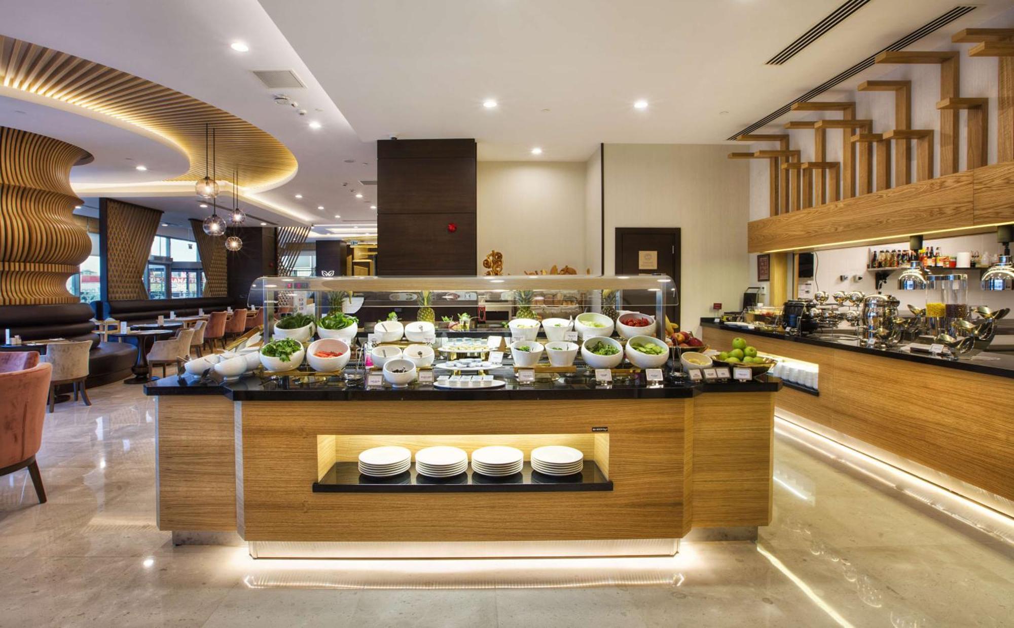Hilton Garden Inn Испарта Экстерьер фото