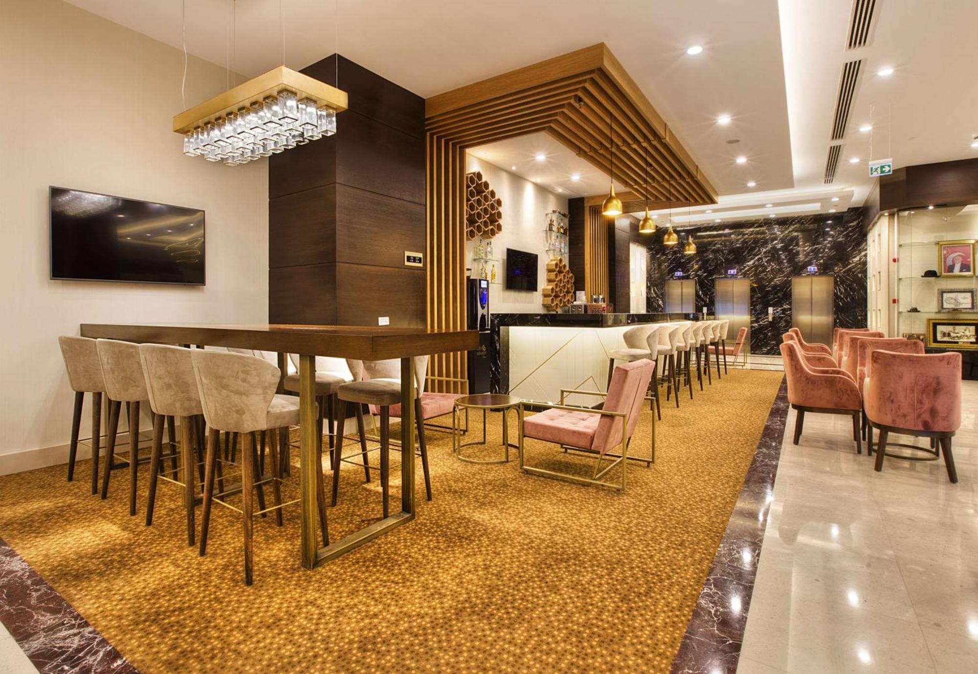 Hilton Garden Inn Испарта Экстерьер фото