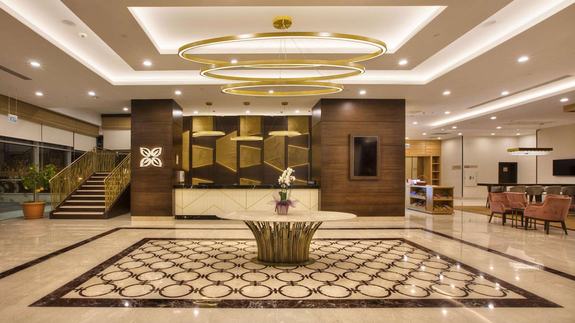 Hilton Garden Inn Испарта Экстерьер фото
